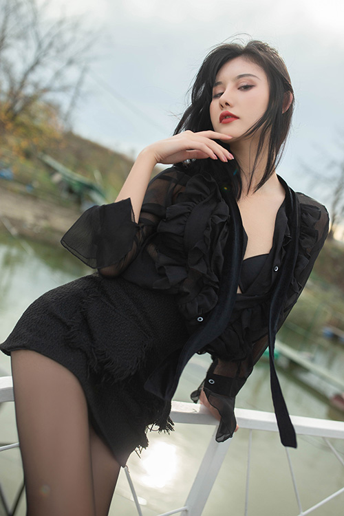 娇美的身姿