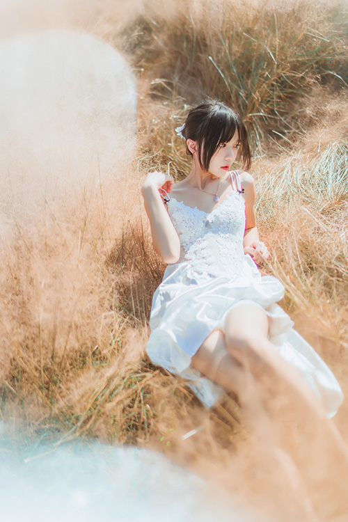 女人节，你是女生你做主，愿你跟随梦想旋律，尽享快乐岁月。